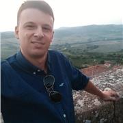 Laureando in Scienze della comunicazione offre ripetizioni di tutte le materie per ragazzi delle scuole elementari e medie; ripetizioni di italiano, diritto, storia, inglese, scienze, matematica e fisica per le scuole superiori